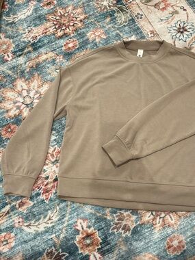 lululemon athletica women's taupe pullover softstreme sweatshirt